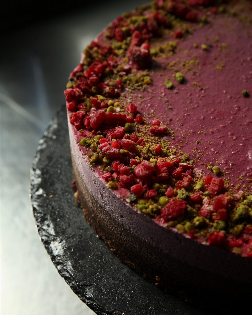 Raspberry pistachio raw cake